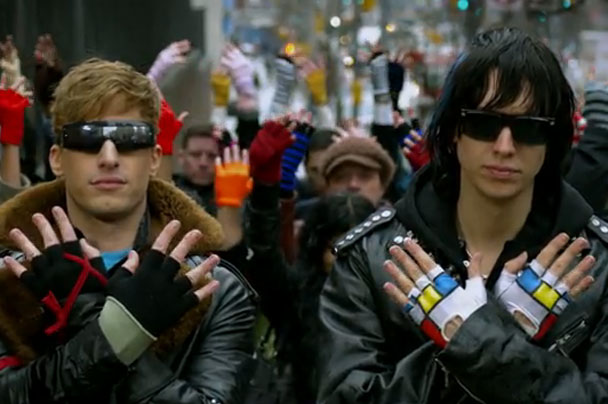 Lonely Island & Julian Casablancas - Boombox