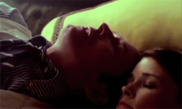 Stone Temple Pilots - "Between The Lines" Video