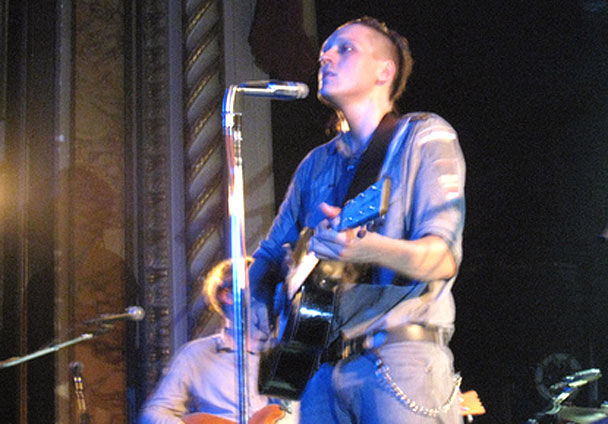 Photo by http://www.flickr.com/photos/inourhands/sets/72157624104193107/