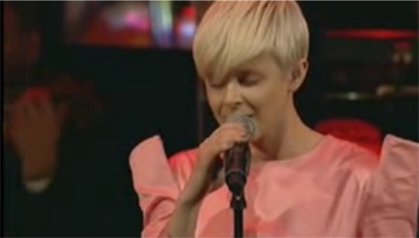 Robyn Hyper-Ballad Bjork Cover