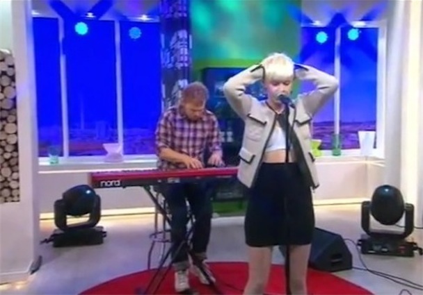 Robyn Unplugged On German TV