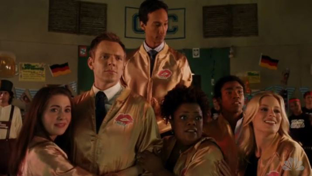 Community S02E02