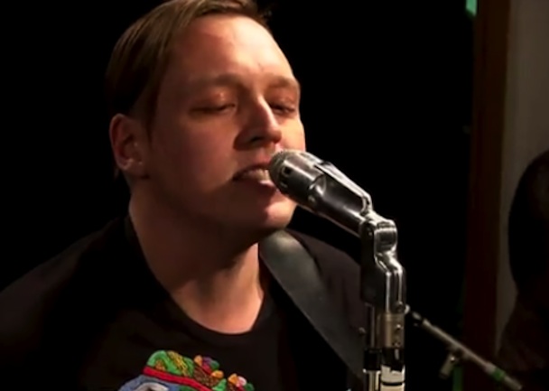 Watch Arcade Fire Unplug On KROQ