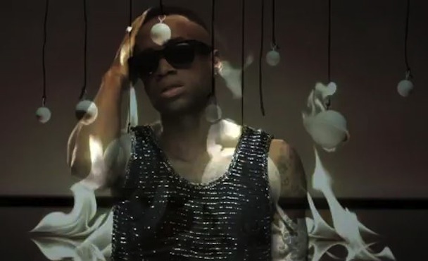 Azari & III - "Manic"