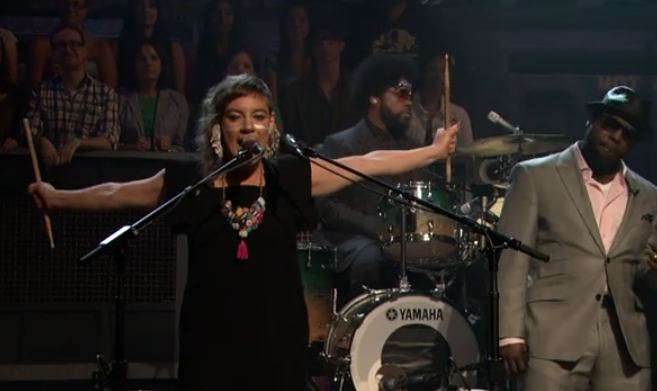 tUnE-yArDs On Fallon