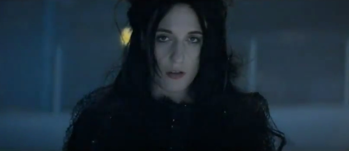 Florence And The Machine - "Never Let Me Go" Video