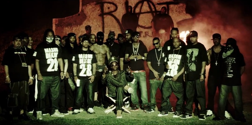 2 Chainz - "Riot" Video