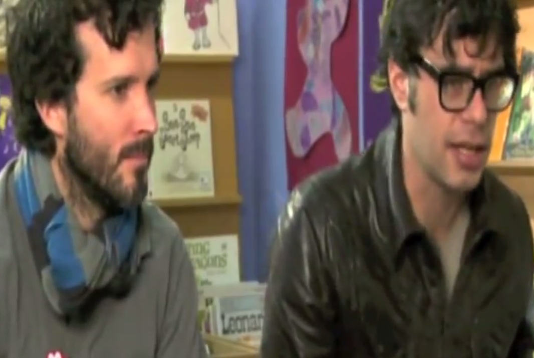 Flight Of The Concords - "Feel Inside And Stuff Like That" Video