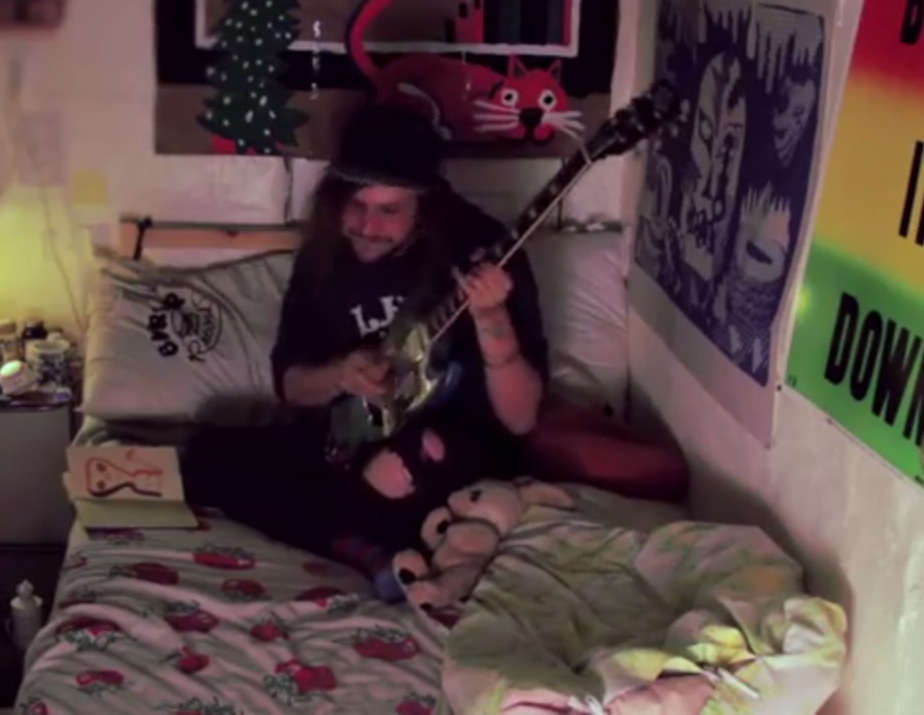 King Tuff - "Alone And Stoned" Video