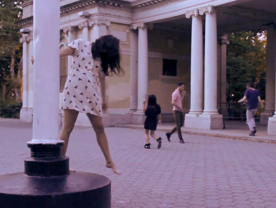 Deerhoof - "Fete D'Adieu" Video