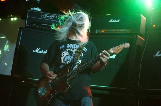 J Mascis