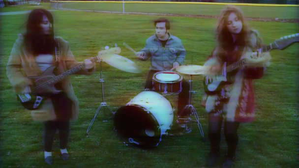 Fat Creeps - "Daydreaming" Video