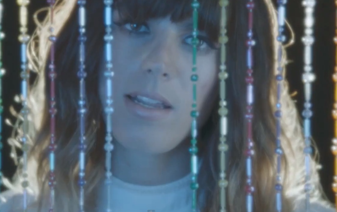 Melody's Echo Chamber - "Crystallized" video