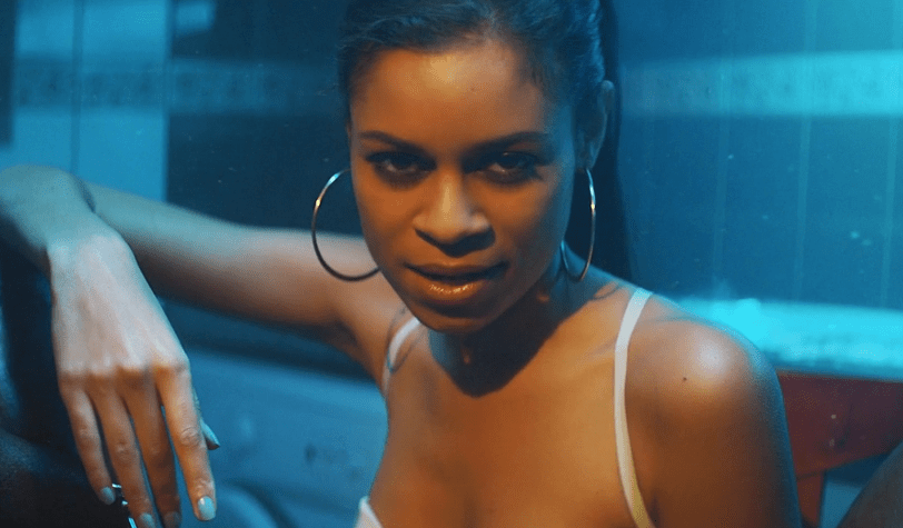 AlunaGeorge - "Attracting Flies" video
