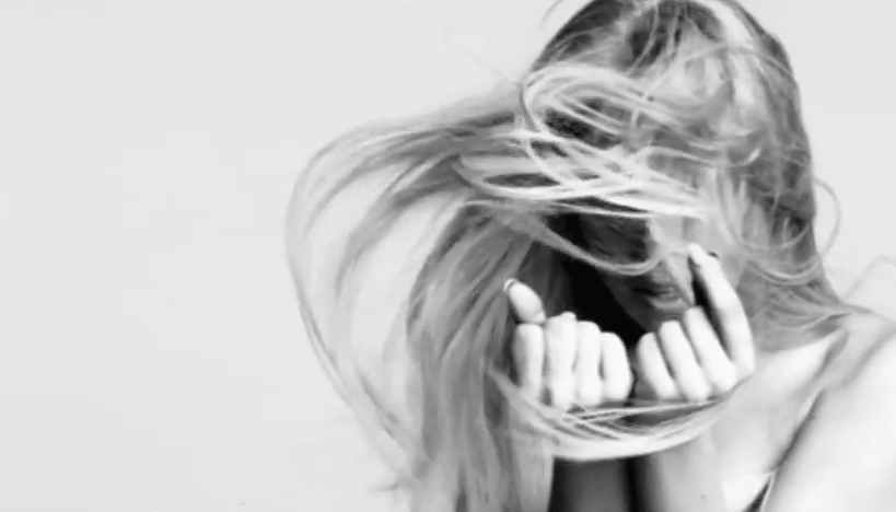 MØ - "Waste Of Time"