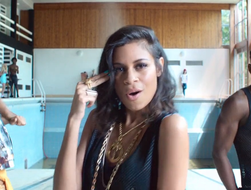 AlunaGeorge - "You Know You Like It" Video