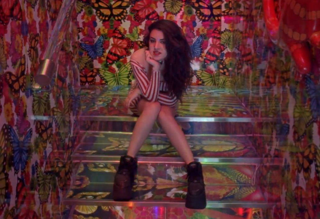 Charli XCX - "SuperLove" Video