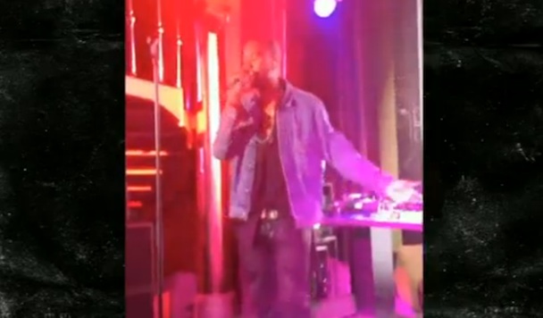 Kanye plays a wedding