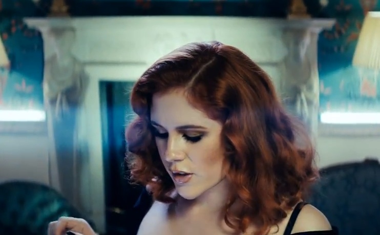 Katy B - "5AM" video