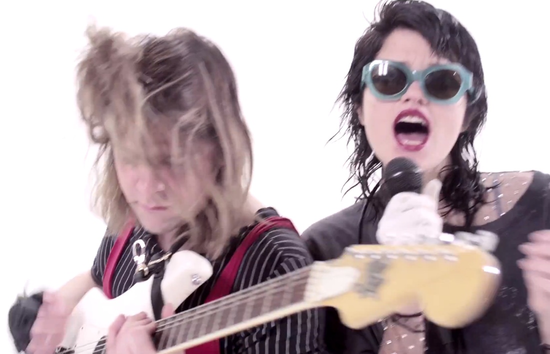 Sky Ferreira & Ariel Pink - "My Molly" video