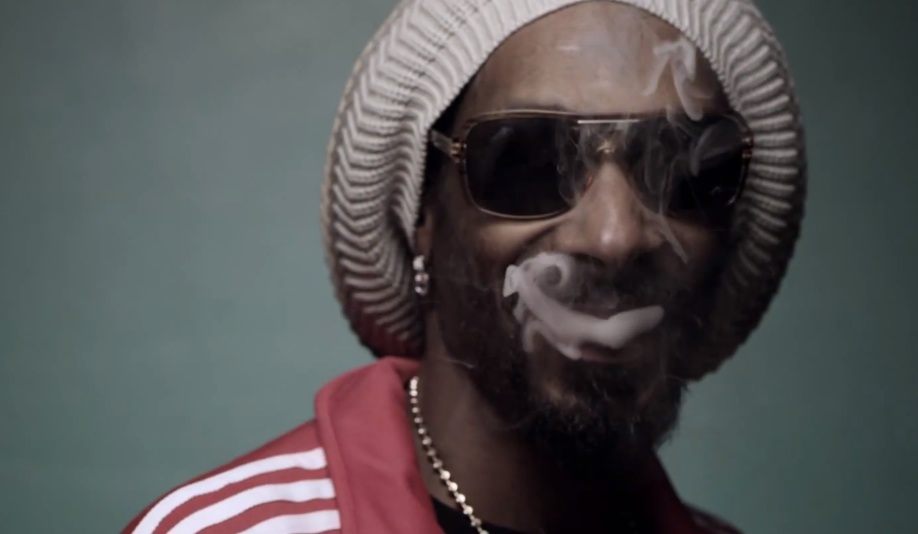 Snoop Lion - "Smoke The Weed" video