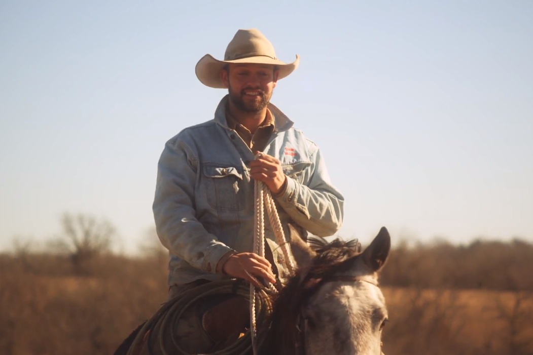 Future Islands - "Seasons (Waiting On You)" Video