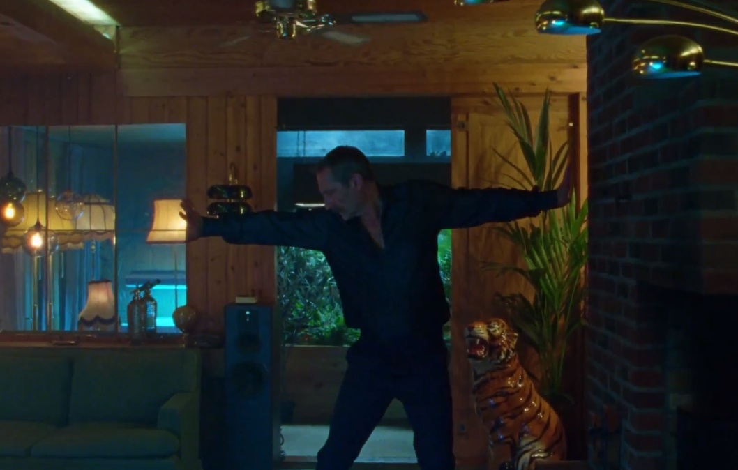 Tomas Barfod - "Happy" video