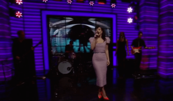 Watch Lily Allen On Live With Kelly And Michael