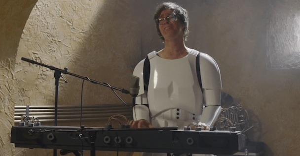 Watch Liz Phair, Ben Folds, Weird Al Audition For Star Wars' Cantina Band