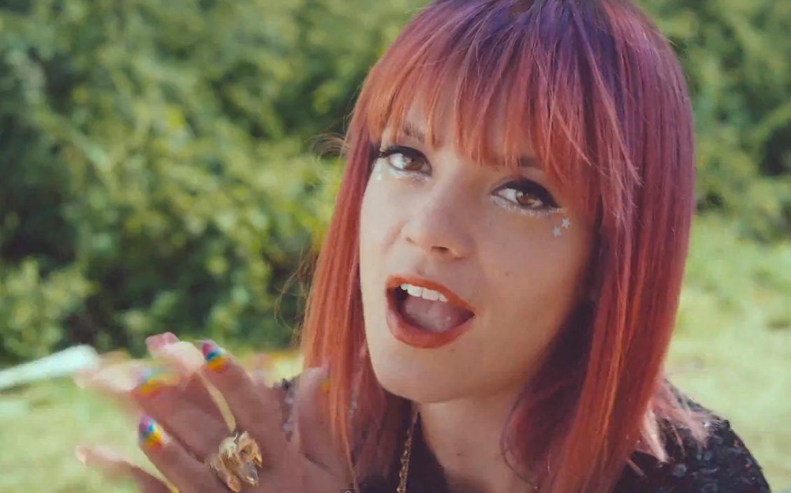 Lily Allen - "As Long As I Got You" video
