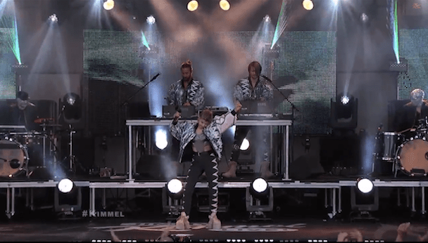 Röyksopp & Robyn - "Do It Again" Kimmel