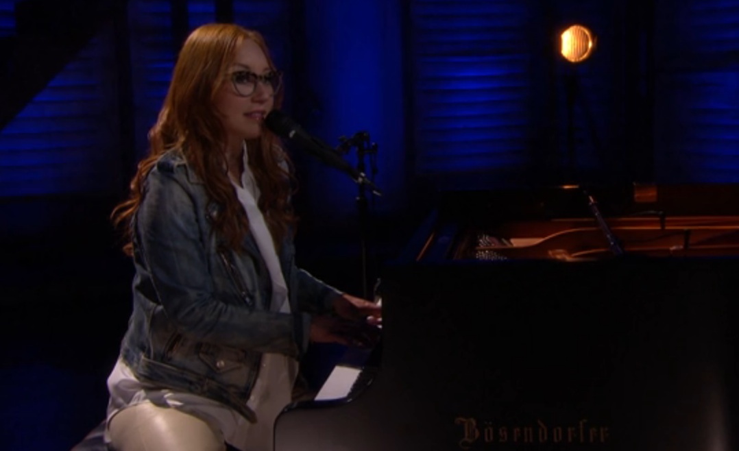 Tori Amos on Conan