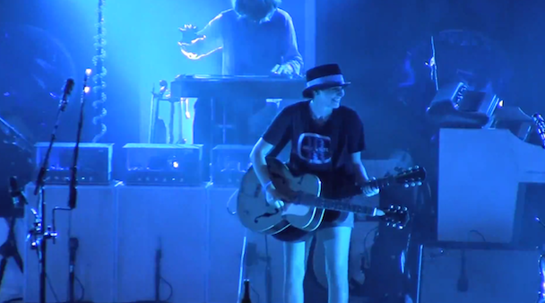 Here's A Performance By Jack White One Milwaukee Fan Will Never Forget