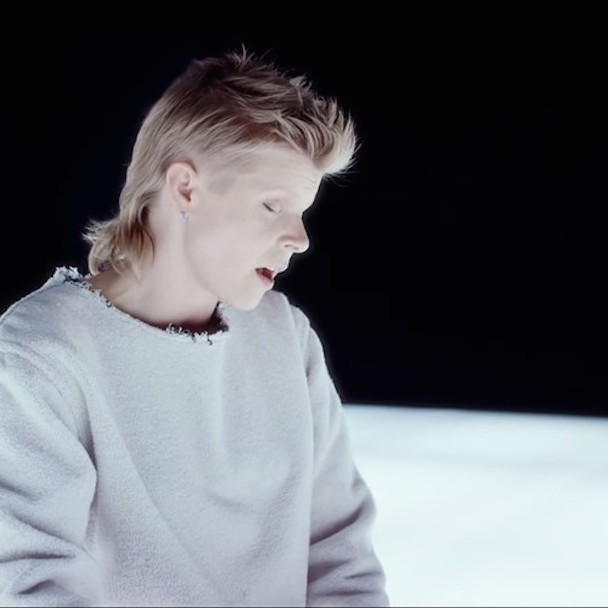 Röyksopp & Robyn - "Monument (Mark E Remix)"