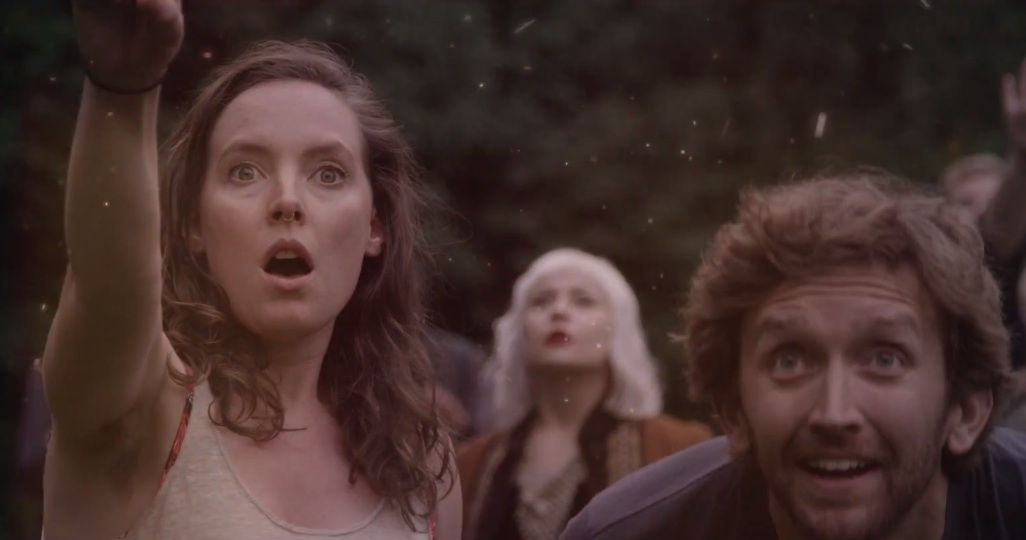 Sylvan Esso - "Dreamy Bruises" video