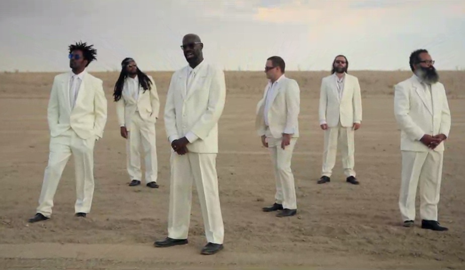 TV On The Radio - "Happy Idiot" video