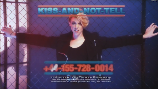 La Roux - "Kiss And Not Tell" Video