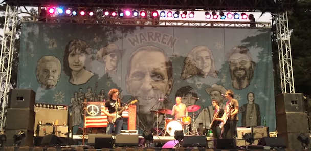 Watch Ryan Adams Improvise A Pretty Good Song About An Audience Member's Balloons