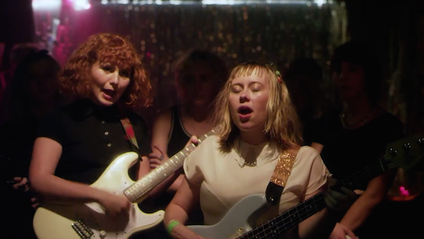 Girlpool - "Blah Blah Blah" Video