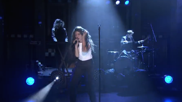 Watch Lorde Talk About The First Time She Met Taylor Swift, Perform "Yellow Flicker Beat" On Fallon