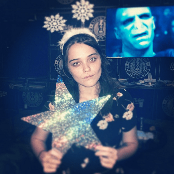 Sky Ferreira - "Guardian" (Live In L.A.)