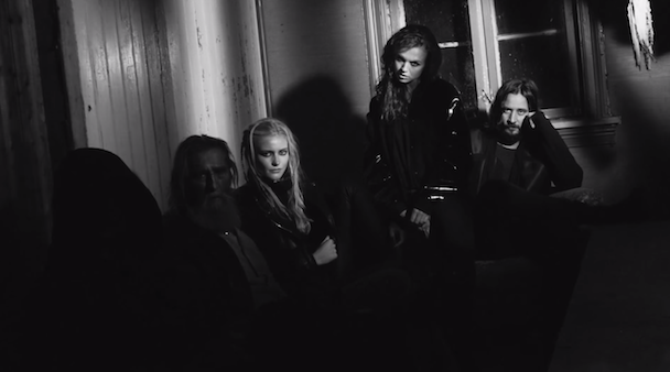 Röyksopp - "Skulls" Video