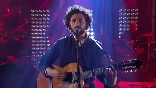 Watch José González Cover TLC's "Waterfalls" On A Swedish Game Show