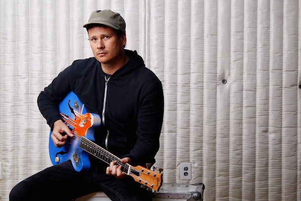 Sad Tom DeLonge Posts Letter To Blink-182 Fans