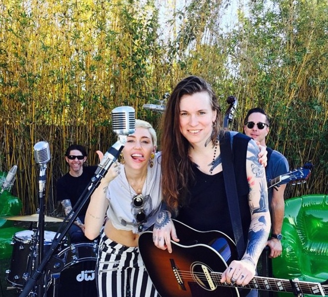 Miley Cyrus and Laura Jane Grace