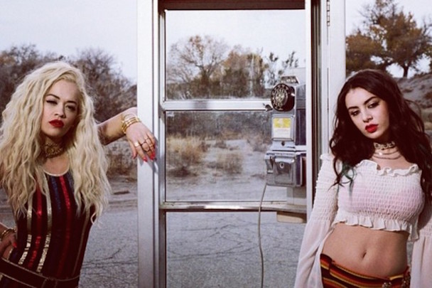 Watch Charli XCX Sing "Doing It" On Graham Norton