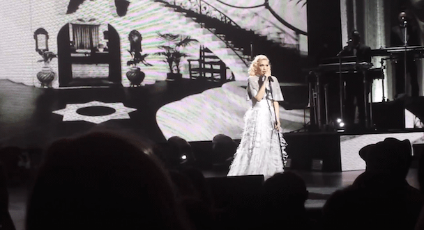 Watch Gwen Stefani Debut "Start A War" At Her First Solo Show In Six Years