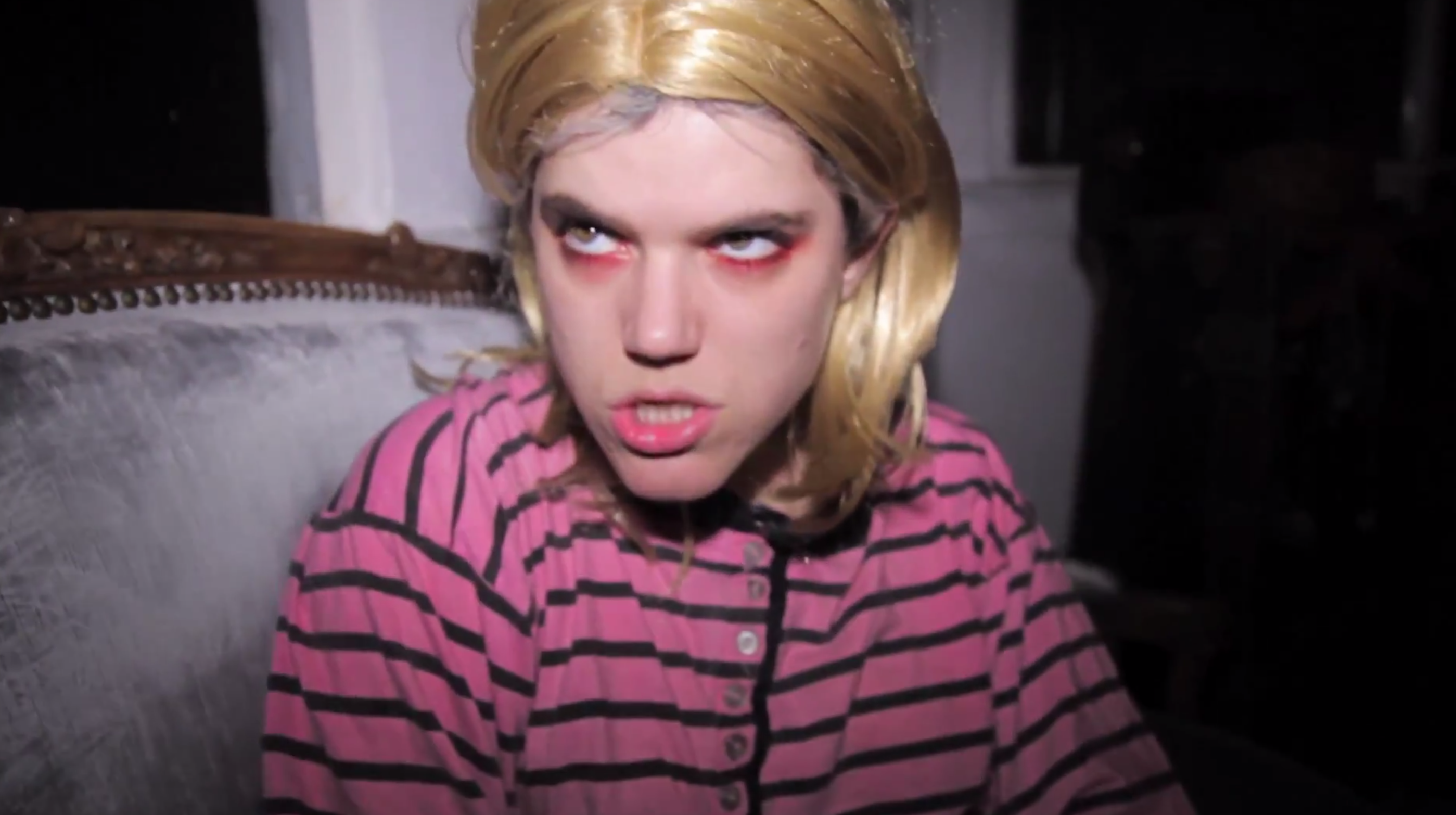 Soko Ariel Pink Lovetrap Video