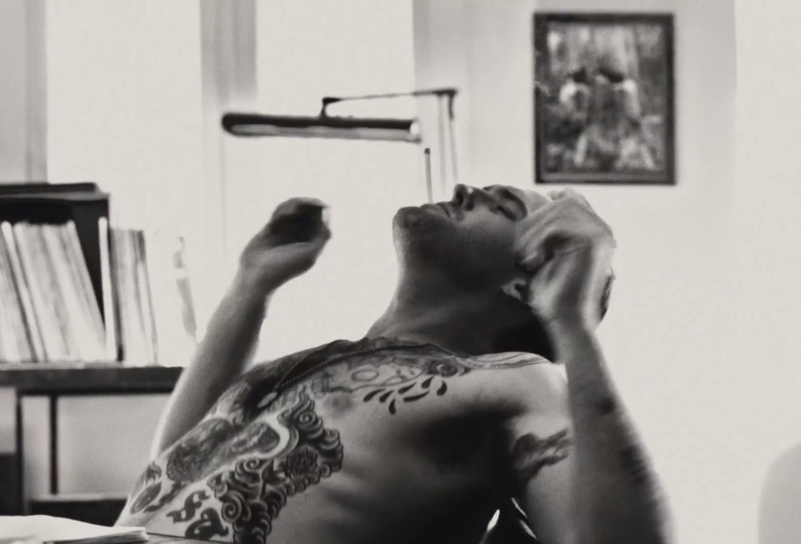 Ceremony - Your Life In France video