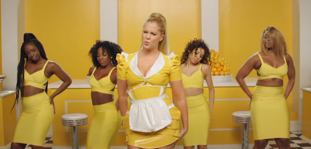 Watch Method Man In Amy Schumer's "Milk Milk Lemonade" Booty Video